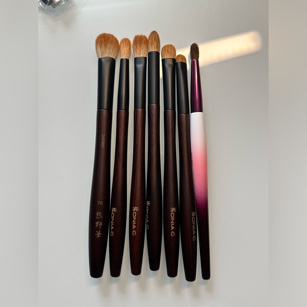 Sonia G Traditions Series: Keyaki Kakishibu & Lotus Soft Definer Brush